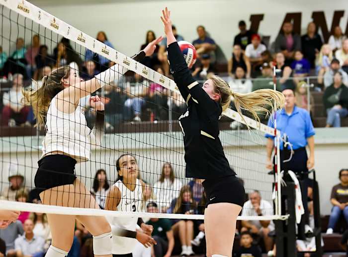 Saint Francis 3, Mitty 1 girls volleyball by Jim Malone 9-27-23092720231
